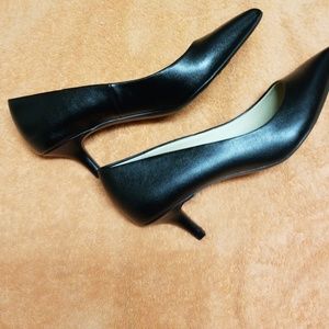 Life Stride Heels Size 9